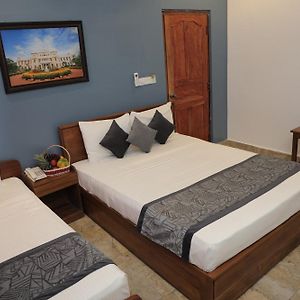 Pearl Island Inn